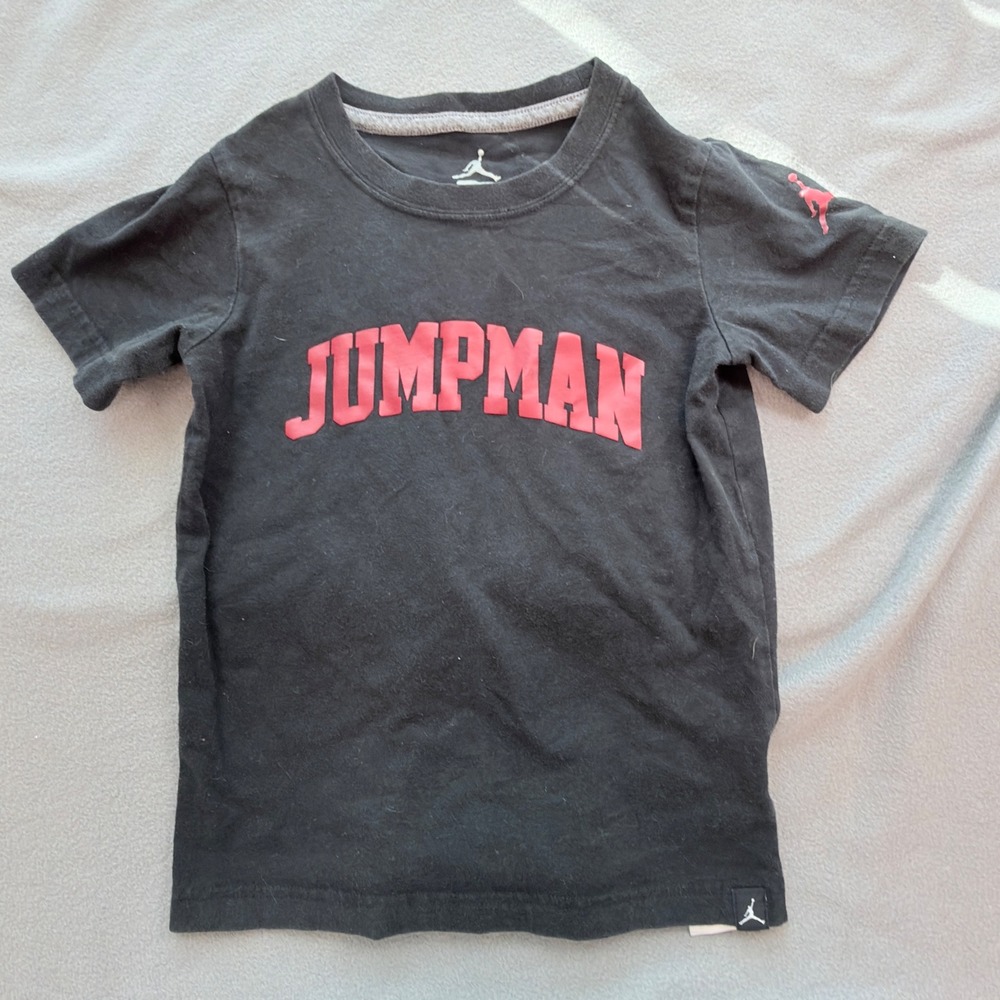Jordan T-Shirt Kids Size 6 Black Excellent Jumpman Logo Short Sleeve Tee